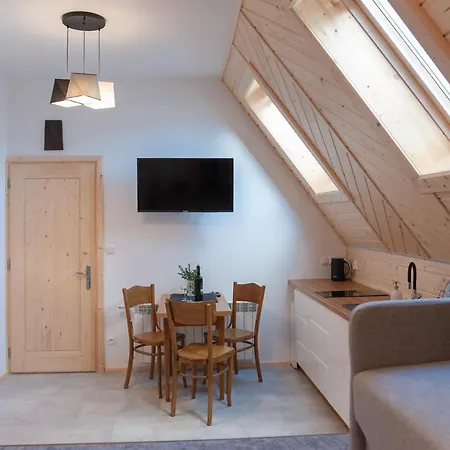 شقة - Droga Do Walczakow 37a *